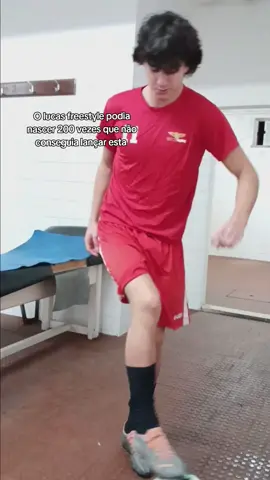 Lucas chora no banho kkk 🇧🇷😂 #brasil🇧🇷 #brasil #tiktokbrasiloficial🇧🇷 #brasilviral #neymar #futsal #fyfy #viralizar 