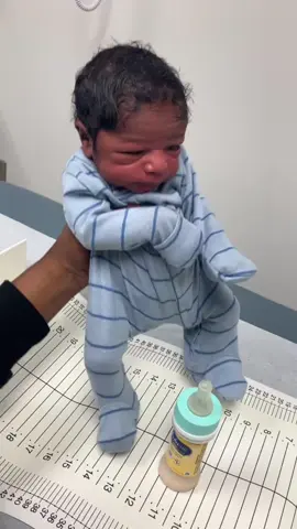 I waited 9months to do this 😂🥹#5daysold #blessthebottle #babyboy #newborn #newbornbaby 