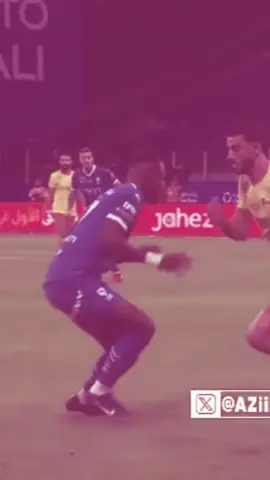 تمبكتي اجل😂😂🤭#السومه #عمر_السومة #الهلال #الاهلي #العروبه 