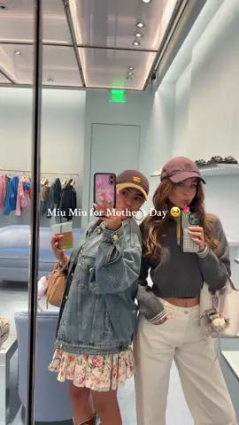 As a dog mom I approve