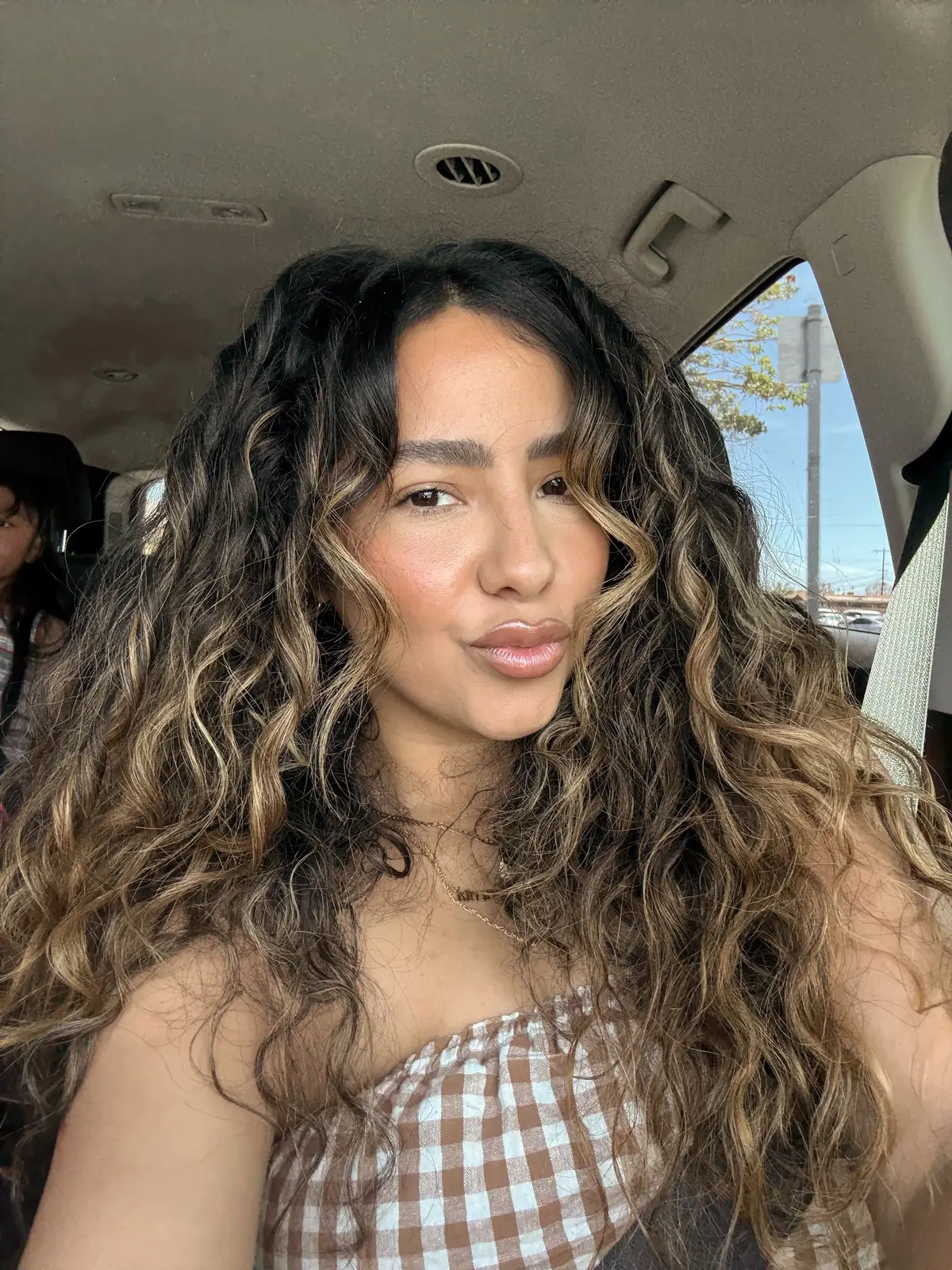 I took a break from my content this weekend but we are back ❤️ #outfit #outfitinspo #curlyhairroutine #curlyhairtutorial #latinas #outfitideas #outfitoftheday 
