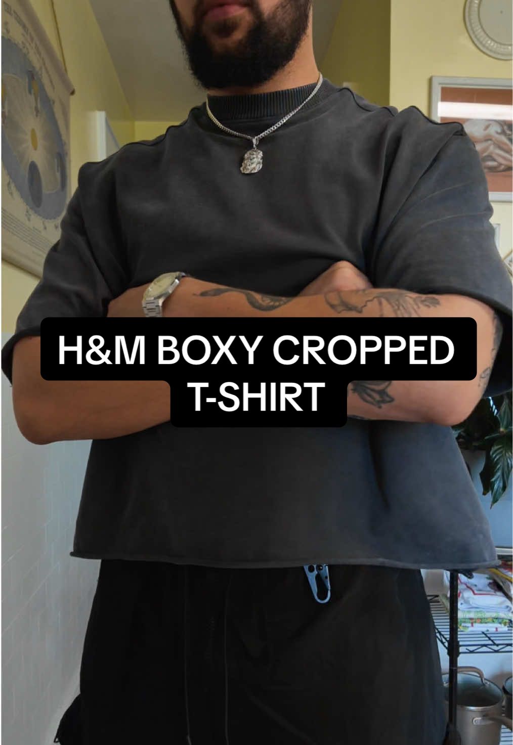 H&M Boxy Cropped Tee 🔥 #hm #tshirt #cropped #mensfashion #streetwear #fyp 