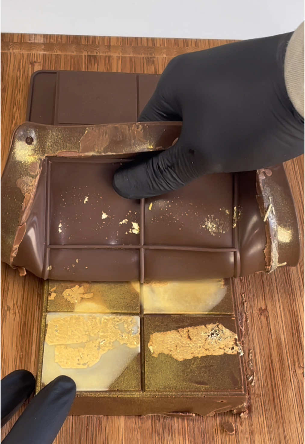 24 Karat Dubai Chocolate 🍫 #dubai #dubaichocolate #chocolate #results #24kgold 
