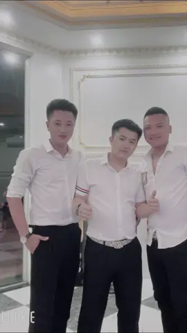 3 anh gặp em từ buổi đầu tiên mà chưa ưng 🤭