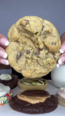 Crumbl cookie review ❤️ 5 out of 6 were amazing 😍 #crumblcookies #crumbl #crumbl #mukbang #mukbangasmr #eating #asmreating #Foodie #foodtiktok #eat #asmrsounds  #eatingshow #hungrytiktok #muckbang #fyp #fypシ #foryourpage #viral 