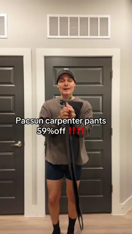 True to size #Menfashion #OOTD #carpenterpants #baggypants #fashiontiktok #pacsun 