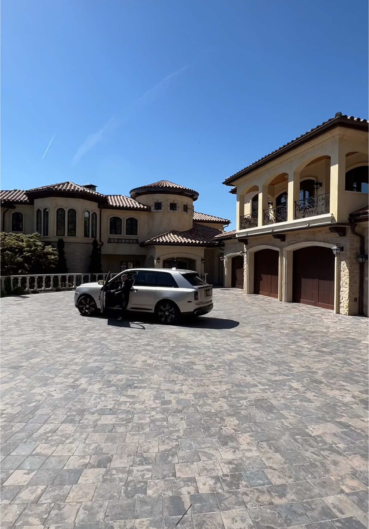 This is what $17 Million gets you in Lake Country, BC 🇨🇦 Would you live here?