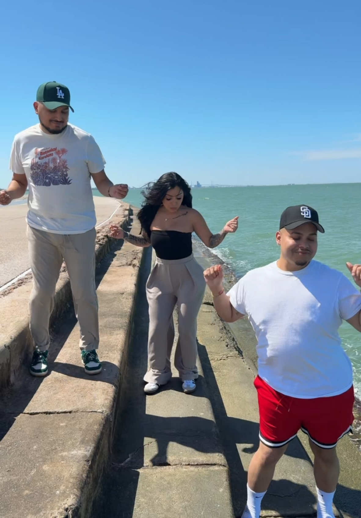 We did washing machine #selenaquintanilla #selena #washingmachine @Mustbecindy @Junior Macias 