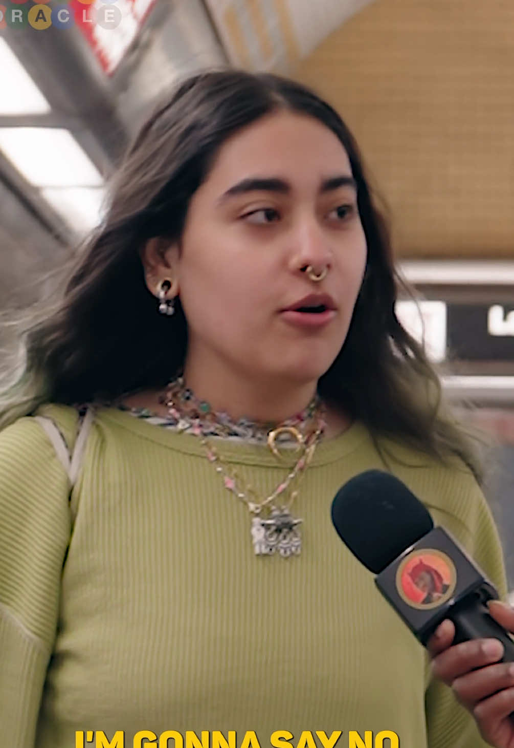 WHERE THE CHI-TOWN BADDIES @??? LMK  #subwayoracle #chicago 