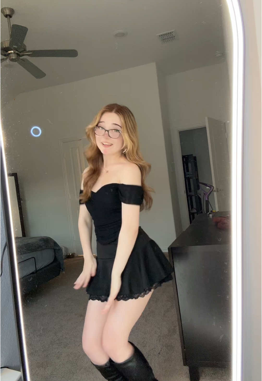 The Dance Floor Silly, The Ladies Gonna Feel Me! Get Silly! #dance #girls #dancing #outfits 