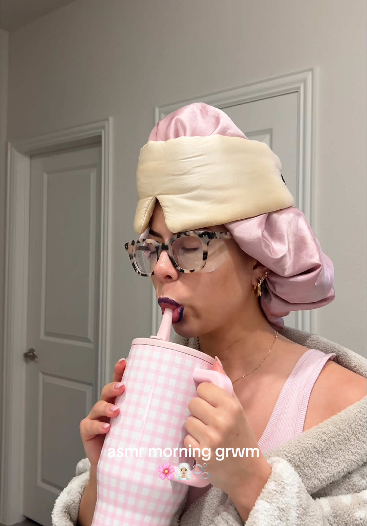 Morning grwm asmr 🤍  #grwm #asmrvideo  #morningroutine #skincareroutine #getreadywithme #morning #asmrsounds #thatgirl #skincare #SelfCare #clean  #Vlog #dailyvlog @GuruNanda LLC @Peter Thomas Roth Labs @Wonderskin Beauty @TheraBreath US @Gisou @HYDROJUG @Kiehl's Since 1851 @LaRochePosayUS @SKIN1004 US @Dr. Squatch @laneige_us @Tangle Teezer US 