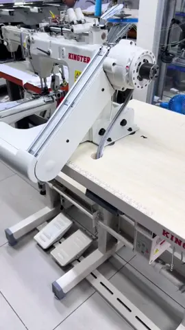 Cerradora de camisa Kingter  Motor ahorrador incorporado  Graduación de velocidad  Disponibles en @Cápital Máquinas Bogotá  Información 3245504498 Información 3182166726 Información 310 6773180 #confeccion #confeccionistas #maquinasdecoser #coserropa #camisas #bogotá_colombia🇨🇴 #emprendimiento #innovation 