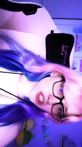 gunan go watch a movie and play movile games bye bue