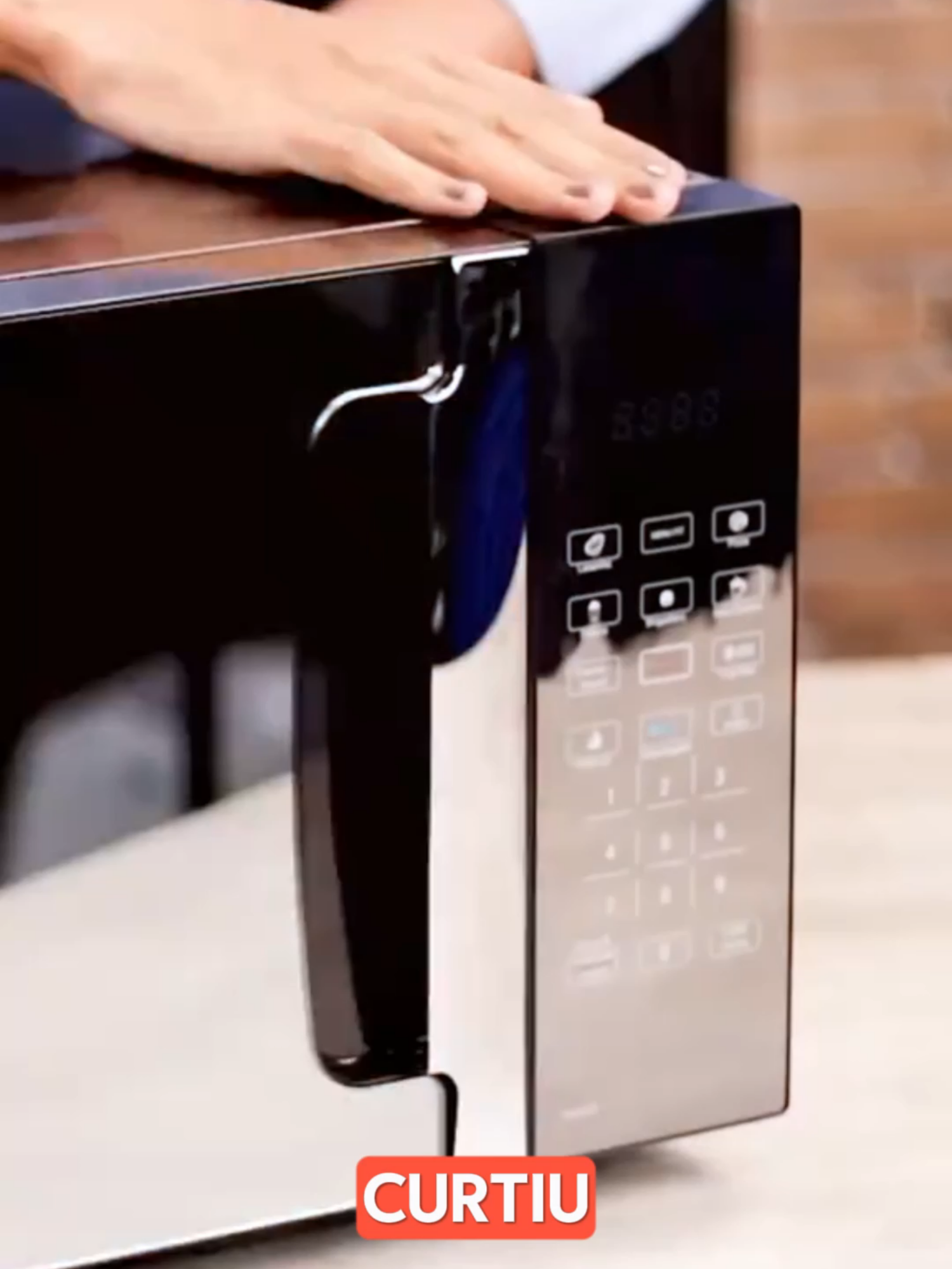 Micro-ondas que é puro estilo na cozinha! 💥✨ Conheça o Philco espelhado! #Philco #MicroondasEspelhado #CasaOrganizada #DicaDeCasa #TikTokCasa   #DecoraçãoCozinha #EletrodomésticoPerfeito