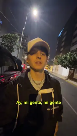 Pequeña anécdota grabando el video de #QUIEREME 🧸❤️   Todo me pasa a mi 😫😫 