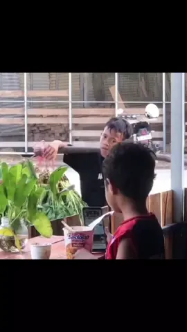 semangat ya dek..  semoga sukses di hari yg datang..