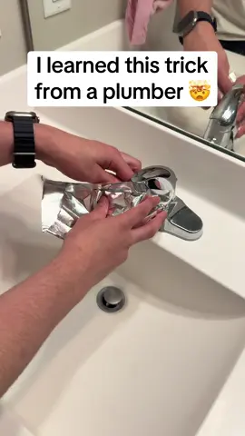 I didn’t know this trick until today #waitforit #noway #safety #lifehacks 