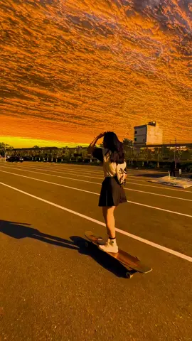 I want to share all the romantic scenes with you  beautiful sunset with those you like ✨ #sunset #fyb