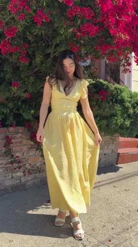 perfect wedding guest dress! 💛✨ i know the butter yellow color has been so popular this season and i am so in love with this dress! it’s the perfect shape and length for me and im 5’3 !  i love the sleeves and how this dress is snatching me and still flowy.  check out @Selfie Leslie for more amazing dresses!  #weddingguest #weddingguestdress #butteryellow #yellowdresses #springdress 