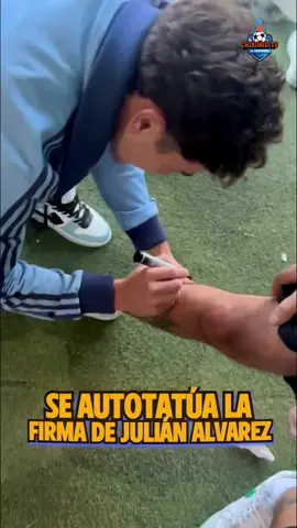 🤯🕷️ LOCURA por la 'ARAÑA'... ✒️🦵  ¡Este aficionado se AUTOTATÚA la firma de Julián Álvarez en la pierna! 📹 Iñaki Villalòn #chiringuitotv #deportesentiktok #tiktokfootballacademy 