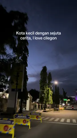 Walaupun kab serang tapi saya betah tinggal dsini, 14 tahun tinggal dsni, susah senang nyungseb ngusruk kelaperan segala macem ud saya rasain tp saya happy 😂 #fypgakni #cilegon #banten #storytime 