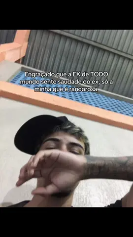 Q droga de amor 🥲
