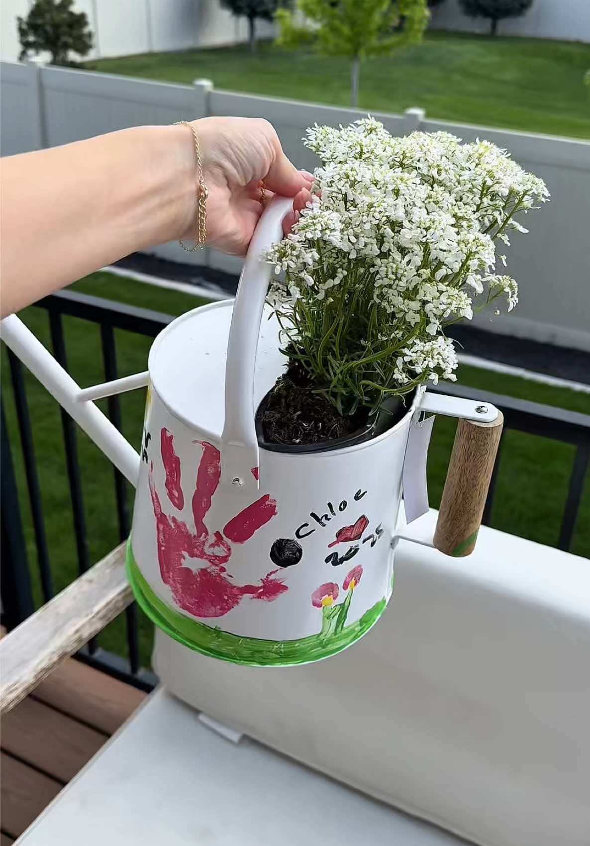 It’s so perfect and turned out so cute🥺🌸🫶🏼 #MomsofTikTok #mothersdaygift #crafts #kidscrafts #mothersdaygiftideas 