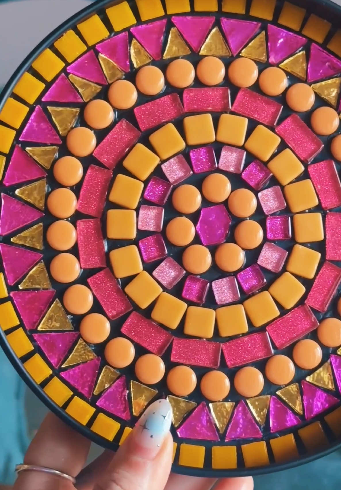 Replying to @Sherry Delacourt ✨plant stand mosaic part 4✨ #zenspiredesigns #SmallBusiness #mosaicart #satisfying #oddlysatisfying #mosaic #mosaictiles #grout #groutcolor #groutmockup #mosaicproject #newproject