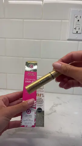 My favorite lash serum is now available in a travel size, and the TikTok shop is offering a great deal! Thank you Grande Lash!  #TikTokShop #tiktok #grandelash #grandelashserum #shop #pr #ConSantanderConecto 