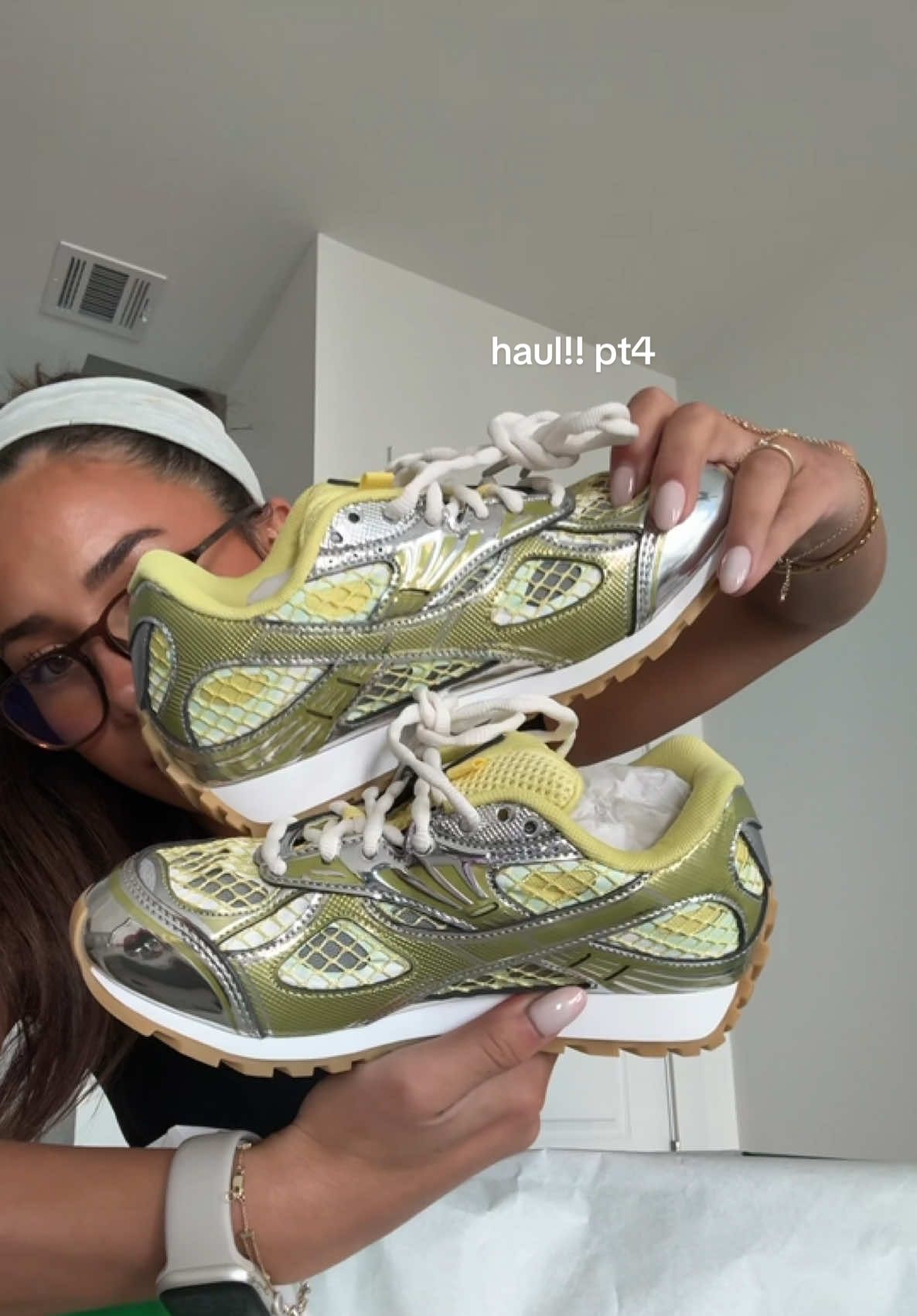 @Venus  these shoes 😍💚💛 #shoes #haul 