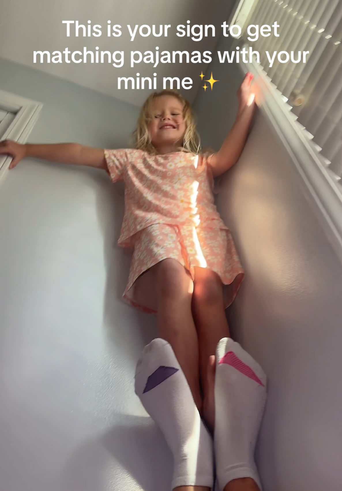 Cackling at this trend 🤣 only took 10 tries. #momtok 