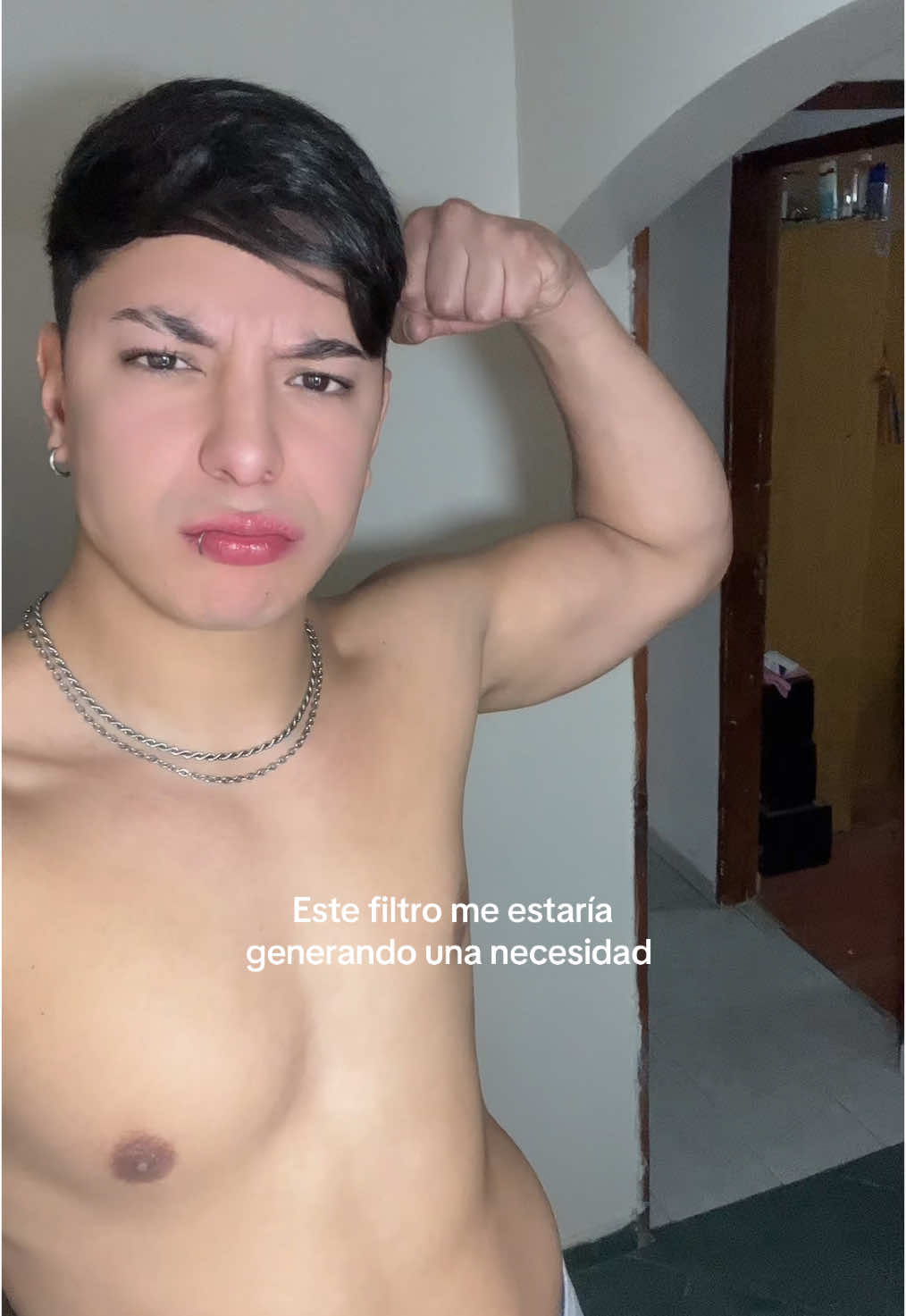 Un poco me respira en la nuca el piercing del labio 🫦 . . . . #paratii #piercingdelabio #foryou #fyp #paratiiiiiiiiiiiiiiiiiiiiiiiiiiiiiii #fyppppppppppppppppppppppp #piercing #arito #babyface #dojacat #needtoknow #viraltiktokvideo #lips #labios 