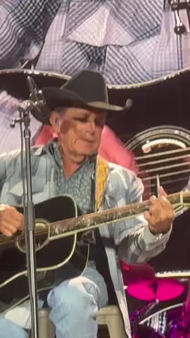 @George Strait #Cowboy Rides Away #makes me sad #Philadelphia #May 10, 2025
