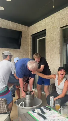 Literally the best #grandparents #grandparentsoftiktok #family #familytime #funny #grandparentslove #FamilyFun #familygames 