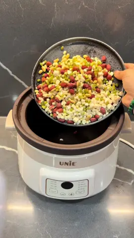 Mùa hè không thể thiếu chè, chè nấu kiểu này đúng hương vị ngày xưa luôn ạ #cheduonghuyet #noinauchamunie #Unie #usc308 #review 