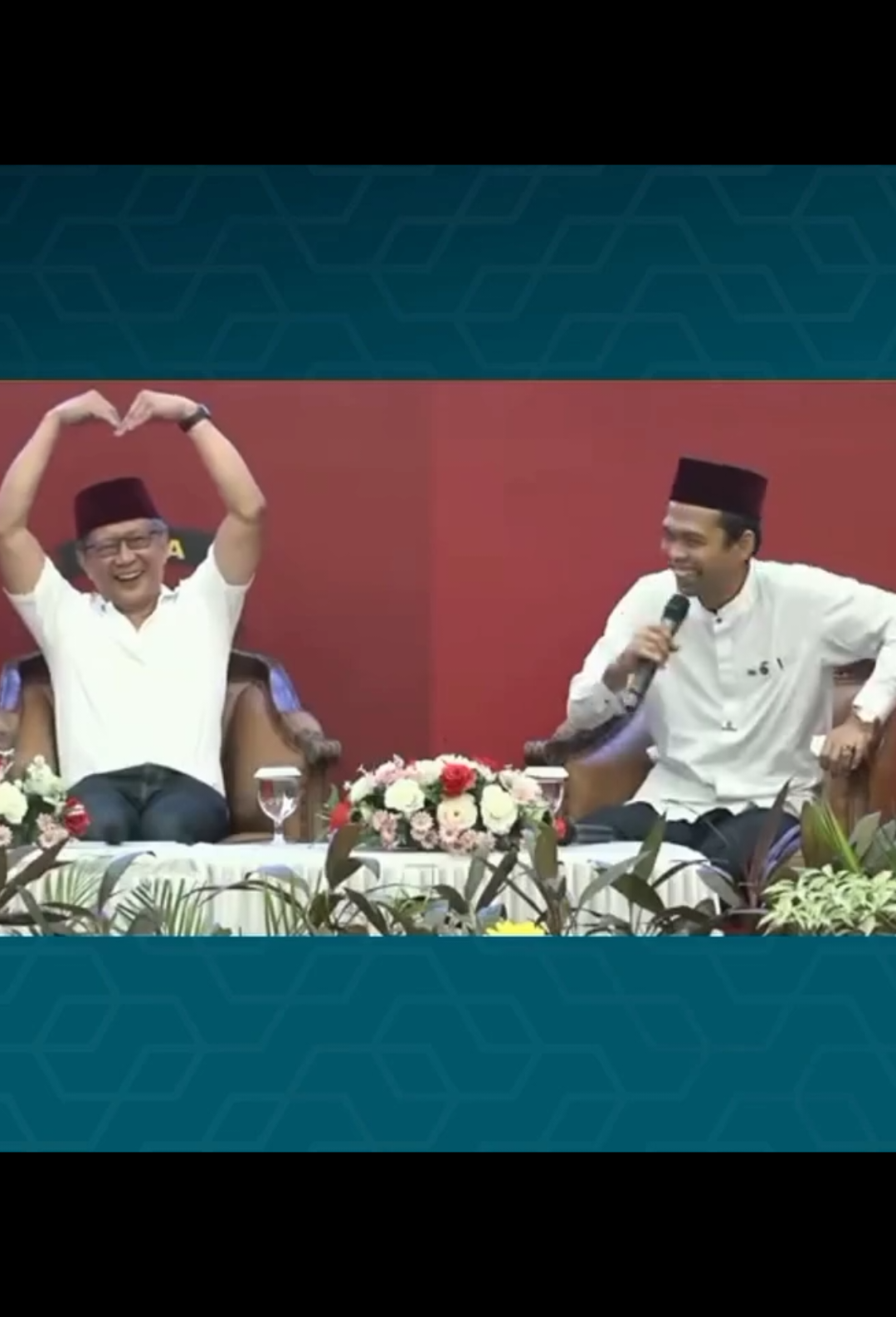 Momen Kocak Rocky Gerung dan Abdul Somad berbalas Pantun  #pantun #fyp #viral 