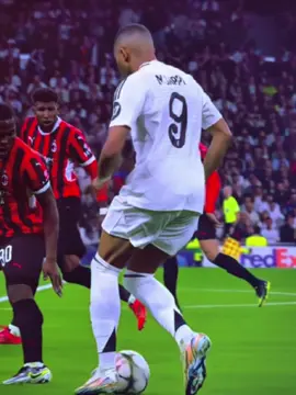 mbappe #realmadrid #fyppppppppppppppppppppppp #fypage #komentatorbola #tren #templatecapcut #jjcapcut #fyptiktokviral #jjtrend #CapCut #mbappe 