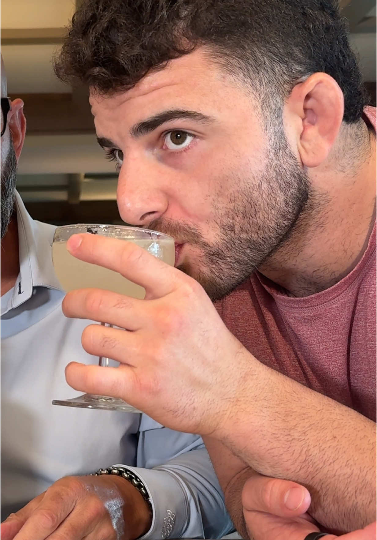 Bees Knees Cocktail 🐝 @Drumshanbo Gunpowder Irish Gin #johnnydrinks