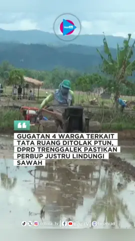 Polemik seputar kebijakan tata ruang di Kabupaten Trenggalek kembali mencuat setelah Pengadilan Tata Usaha Negara (PTUN) Surabaya menolak gugatan empat warga terhadap Bupati @Mochamad Nur Arifin . Ketua DPRD Trenggalek @Doding Rahmadi menegaskan bahwa peraturan bupati (Perbup) tersebut justru bertujuan melindungi lahan pertanian di Kabupaten Trenggalek. Empat warga sebelumnya melayangkan gugatan ke PTUN karena keberatan atas penerbitan Peraturan Bupati (Perbup) tentang luasan lahan pertanian berkelanjutan. Mereka menilai Perbup itu bertentangan dengan Rencana Tata Ruang Wilayah (RTRW) yang lama. #polemiktataruang #gugatanwarga #ptunsurabaya #gugatanditolak #dismissal #lahansawah #rtrwtrenggalek #dprdtrenggalek #bioztv #trenggalek #dodingrahmadi #masipin #bupatitrenggalek 