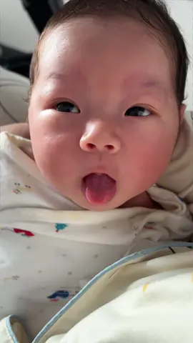 Em bé #goccuabonkhongrang #via2vach #viaconcung #viabecung #bonkhongrang #embedangyeu #viaembe 