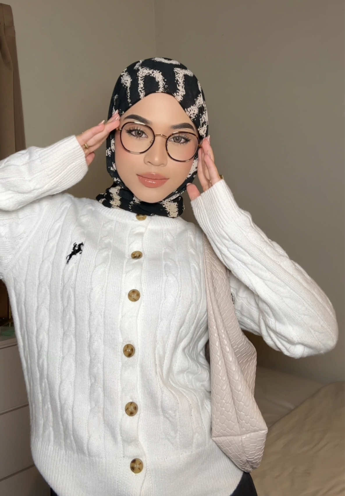 Use <15NAJIHA> for an extra 15% off! Search for these brands on @sheinmalaysia_  Feature your SHEIN hauls and OOTDs with #SHEINtrendsMY to get featured by @sheinmalaysia_ ✨  #SHEINtrends