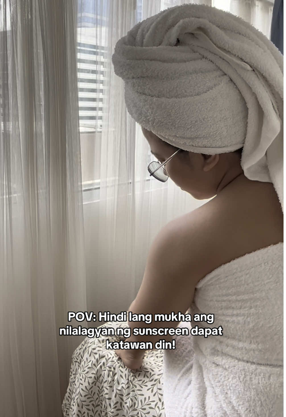 POV: Hindi lang mukha ang nilalagyan ng sunscreen dapat katawan din! 🌸 