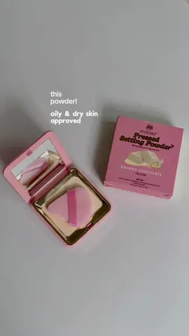 Replying to @moniiꫂ ၴႅၴ sekali kalau dah try produk maaez mmg akan terjebak sebab best! 😭🩷 #maaez #maaezcosmetics #pressedsettingpowder #settingpowder #maaezpressedsettingpowder #blureffect 