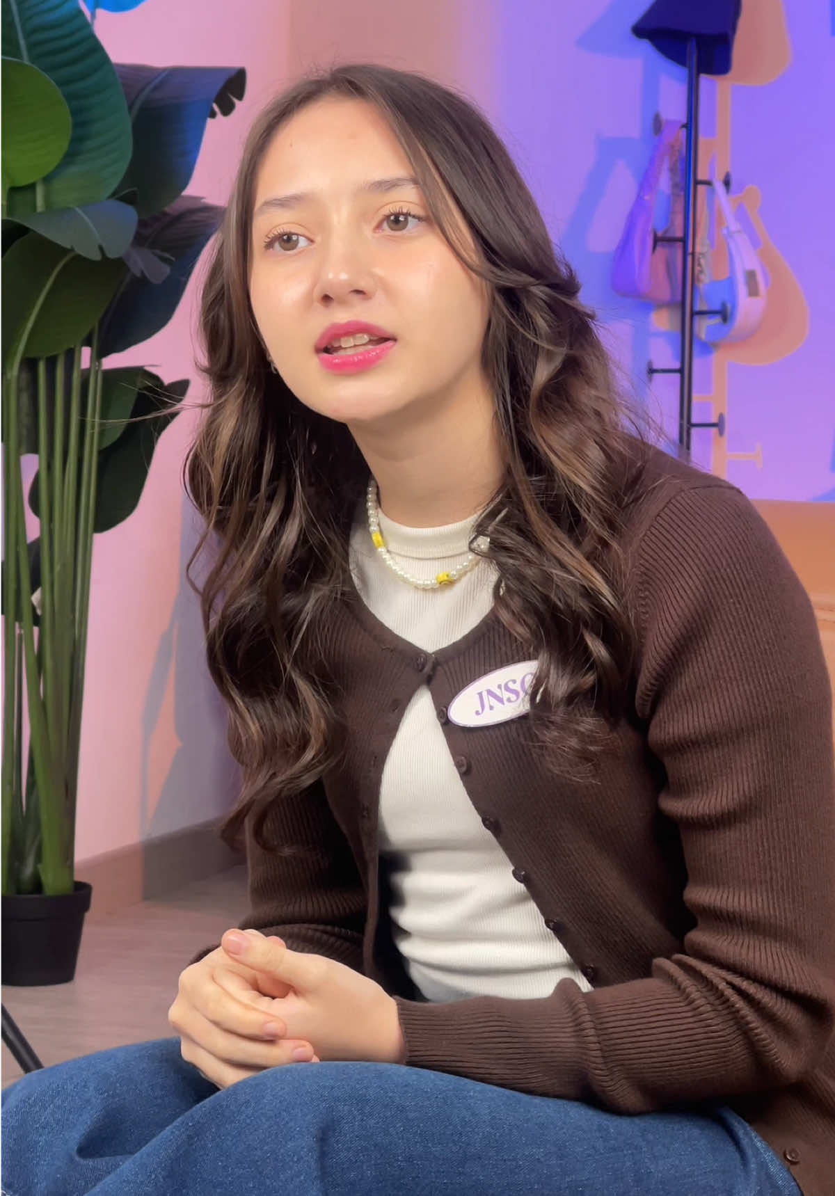 Minji fall in love sama Jameelah nih, your pretty eyes💗 #TiktokShopOOTD #JinisoEntertainment #Jiniso #jeansviral #jinisojeans #bestsellers #jeanshighwaistmurah #racuntiktokshopmurah #jeanswanita #fyp