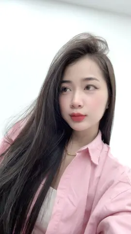 Chưa biết ai là gà ai là thóc đâu 😂