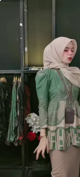 #RohmahNaa #alisa_batik_solo 