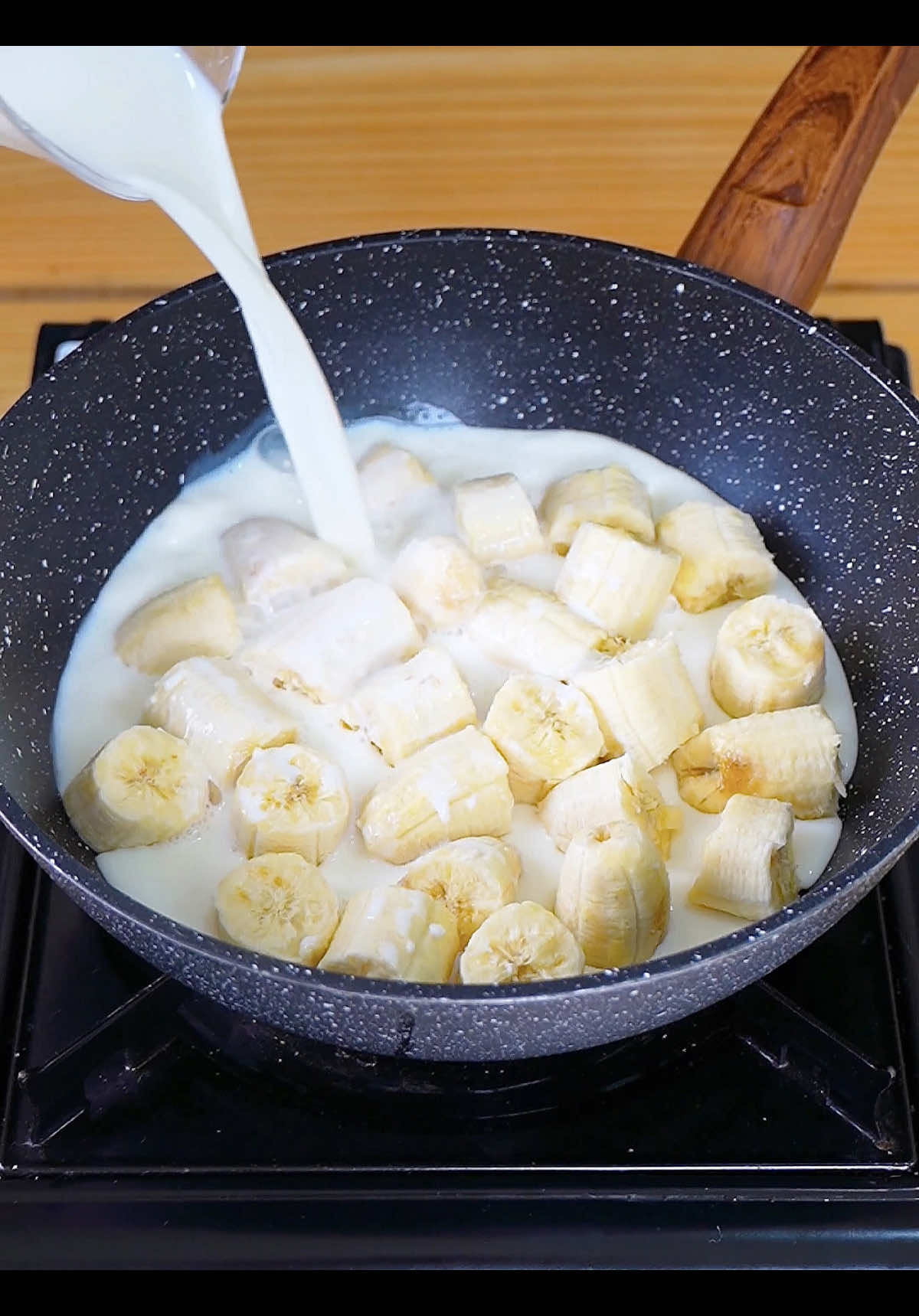 Hierve plátano con leche y sorpréndete con el resultado. ¡Fácil y rápido de preparar! #parati #paratiiiiiiiiiiiiiiiiiiiiiiiiiiiiiii #fyp 