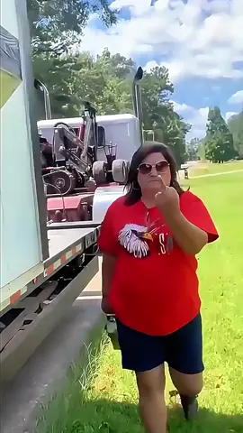 Neighbor FREAKS OUT and THREATENS tO CALL THE COPS on me if l didn't stop mowing for this  90-year-old lady.This neighbor wasn't having the noise my equipment was making and came over pretty angry! He suggested l use handtools instead .Well, l definitely was not expecting thisinteraction today and it caught me way off guard.#mowingstand #mowingthelawn #lawncare #mowing #fyp #fypシ #cops #police #sb 