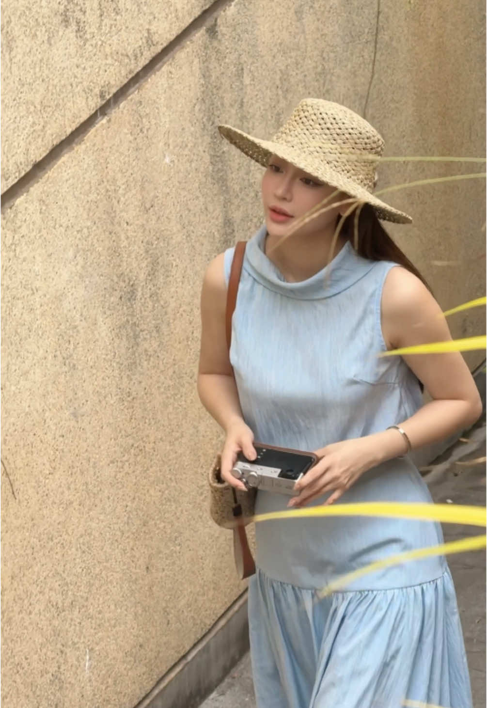 Lên đồ rồi chạy nhanh ra biển thôi 🌊 #OOTD #homnayminhmacgi 