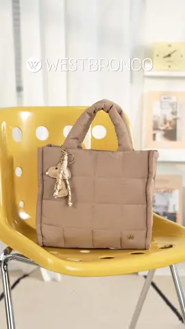 ✨Dark khaki bag form WESTBRONCO is arriving！！😍 Check out these versatile compartments and this stylish hue—I can't wait to get my hands on it! 💞💞💞 #westbronco   #westbroncobag #westbroncopufferbag #payday  #funtastic #pufferbag #unboxing #packing #pfy #trening #viral #handbag #shoulderbag #totebag #schoolbags #dailybag #tiktokshop #waterproof  #girlsgo #trip #viral 